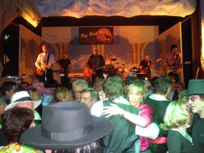 KultBALL mit Big Bad Wolf – 29. Januar 2011 — Foto